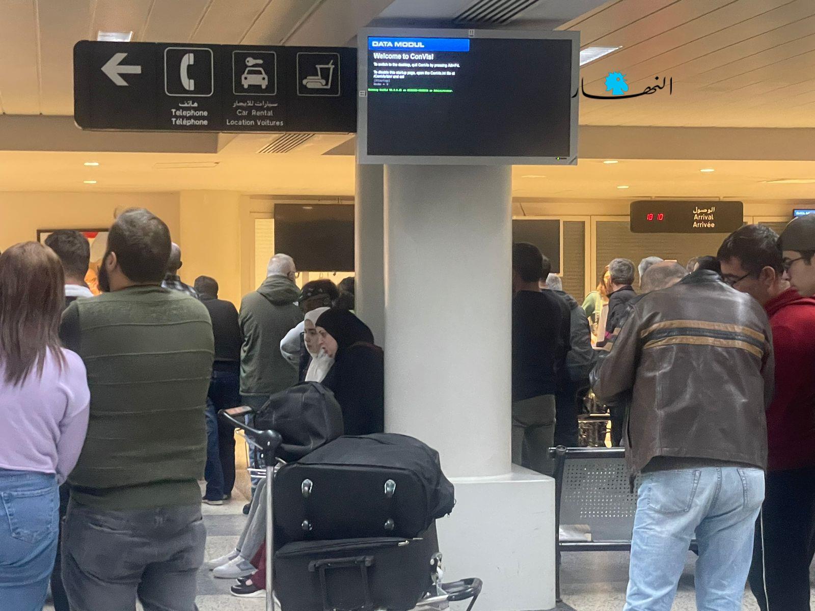 بالفيديو والصور- شاشات المطار عادت إلى العمل... خبير في الأمن السيبراني يحدد لـ النهار سيناريوهات الخرق المحتملة